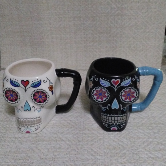 Sugar Skull Mugs Set of 2 Day of the Dead Día de Los Muertos Ceramic Mugs - Picture 1 of 6